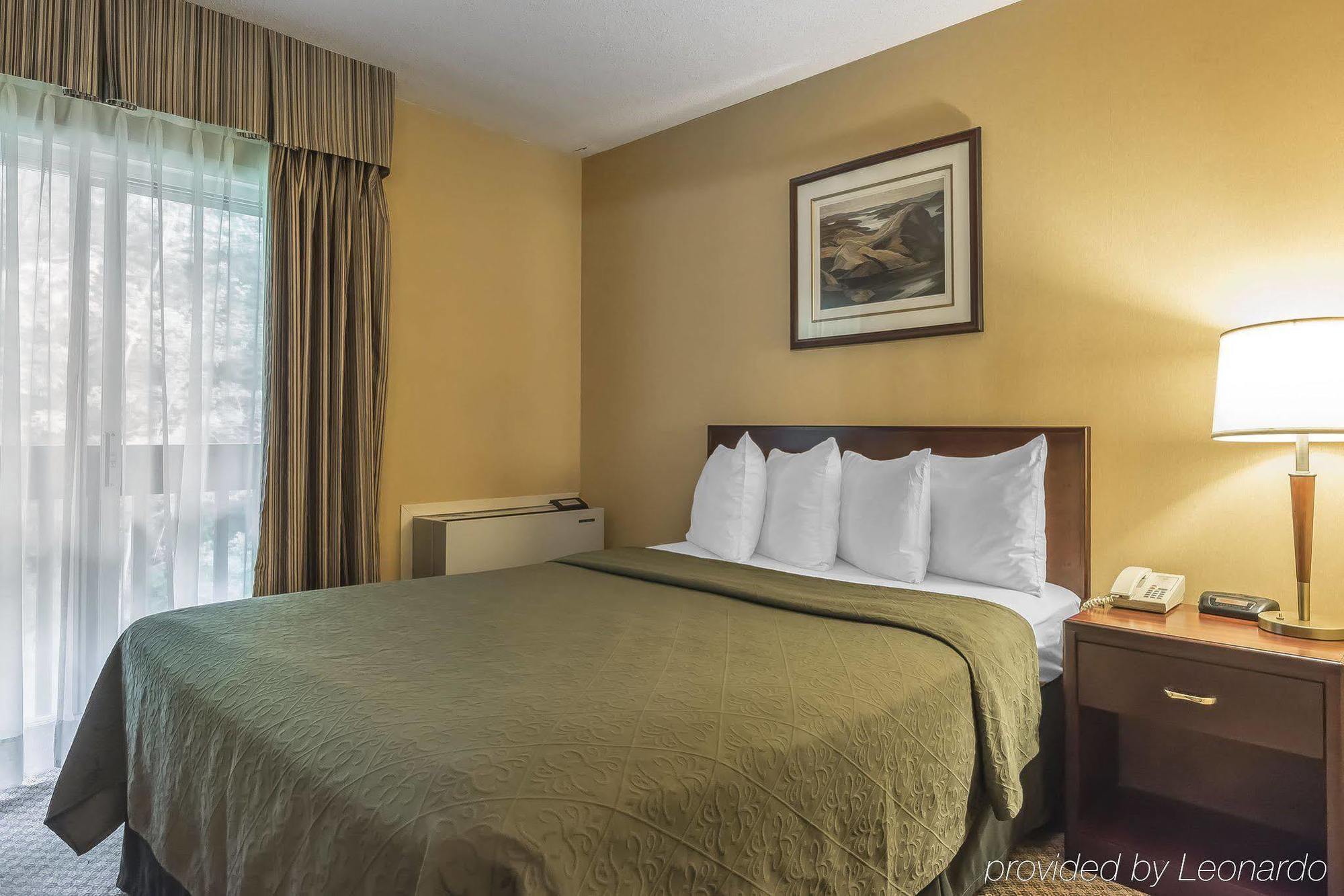 Quality Inn & Conference Centre Parry Sound Exterior photo