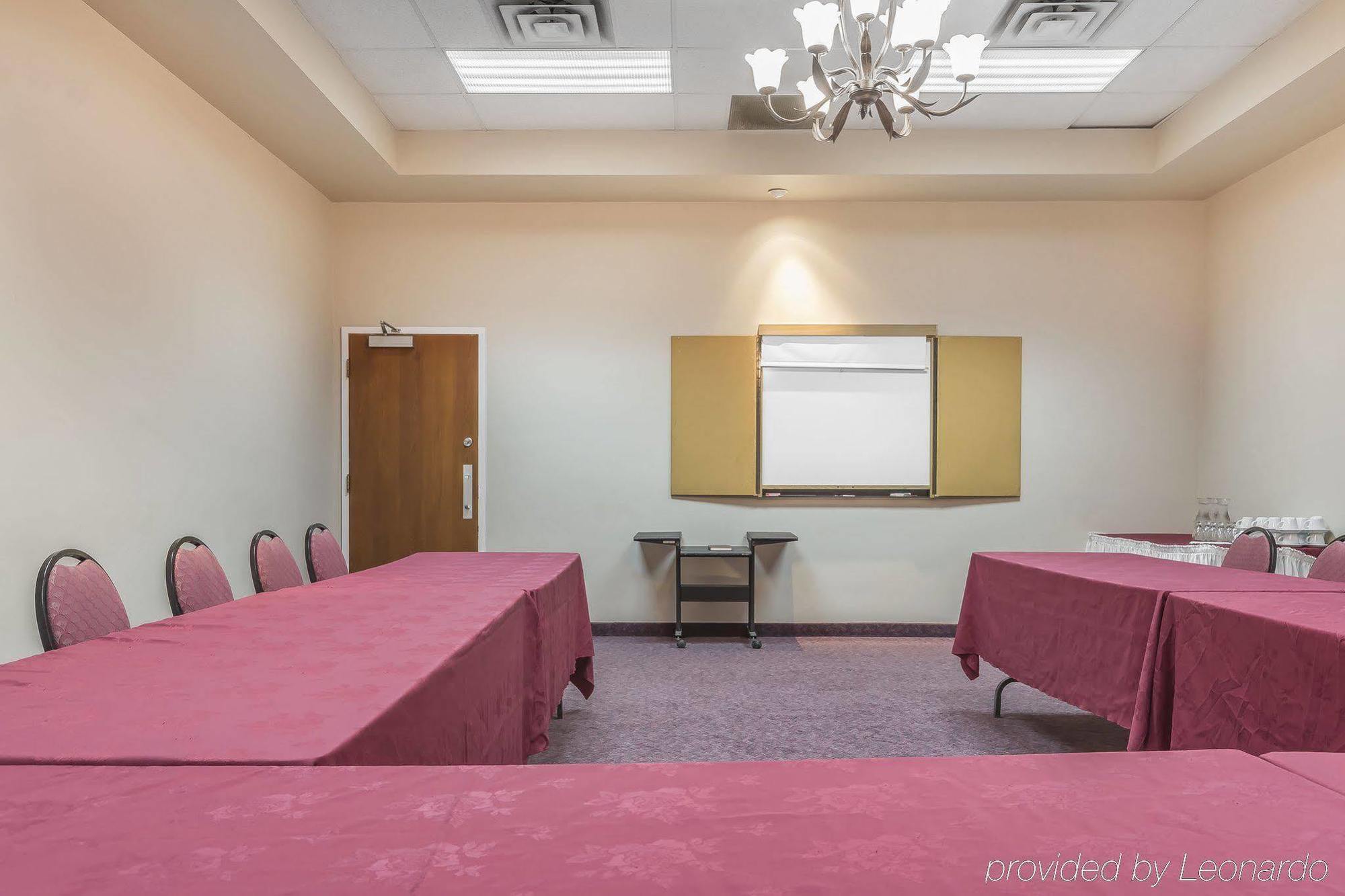 Quality Inn & Conference Centre Parry Sound Exterior photo